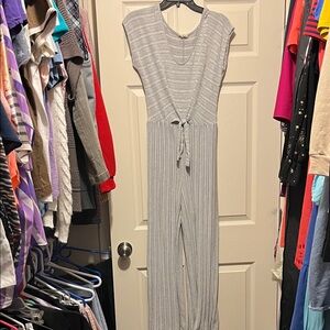 Caution To The Wind - Sleeveless Pants Set